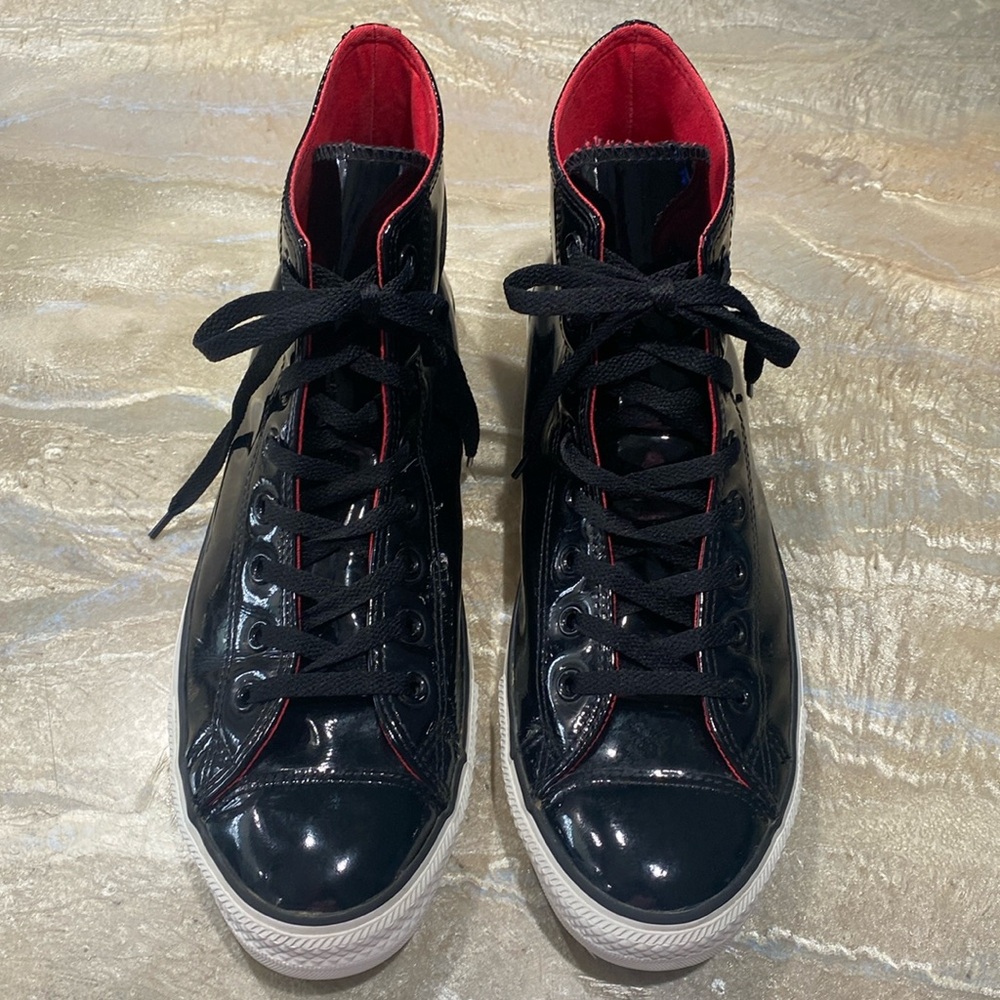 Converse All Star Leather Hi Black & Red Interior Shoes Men’s 11 / Women’s 13
